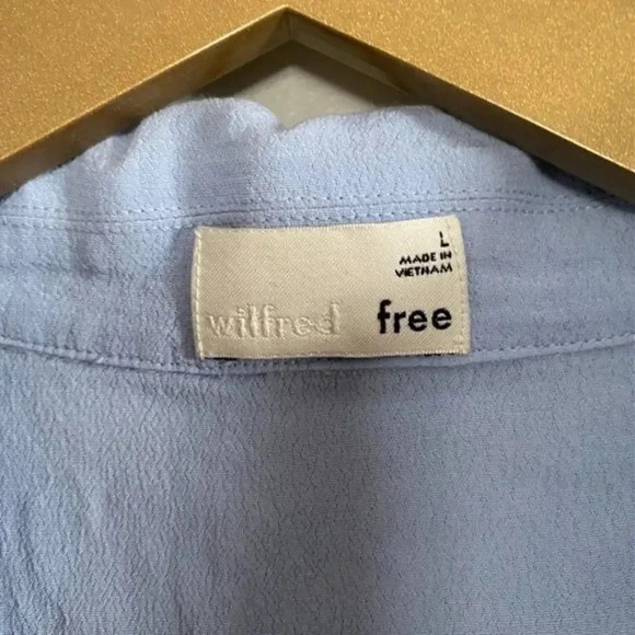 Wilfred Free Blue Crop Front Tie Top - Picture 5 of 10